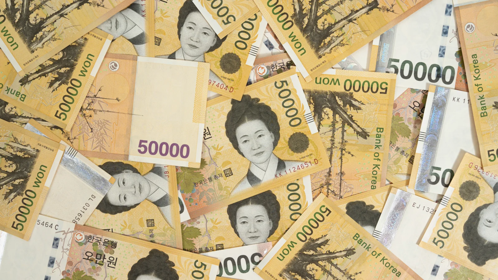 Korea's stocks crashed. So why is the won hitting a 10-month high?